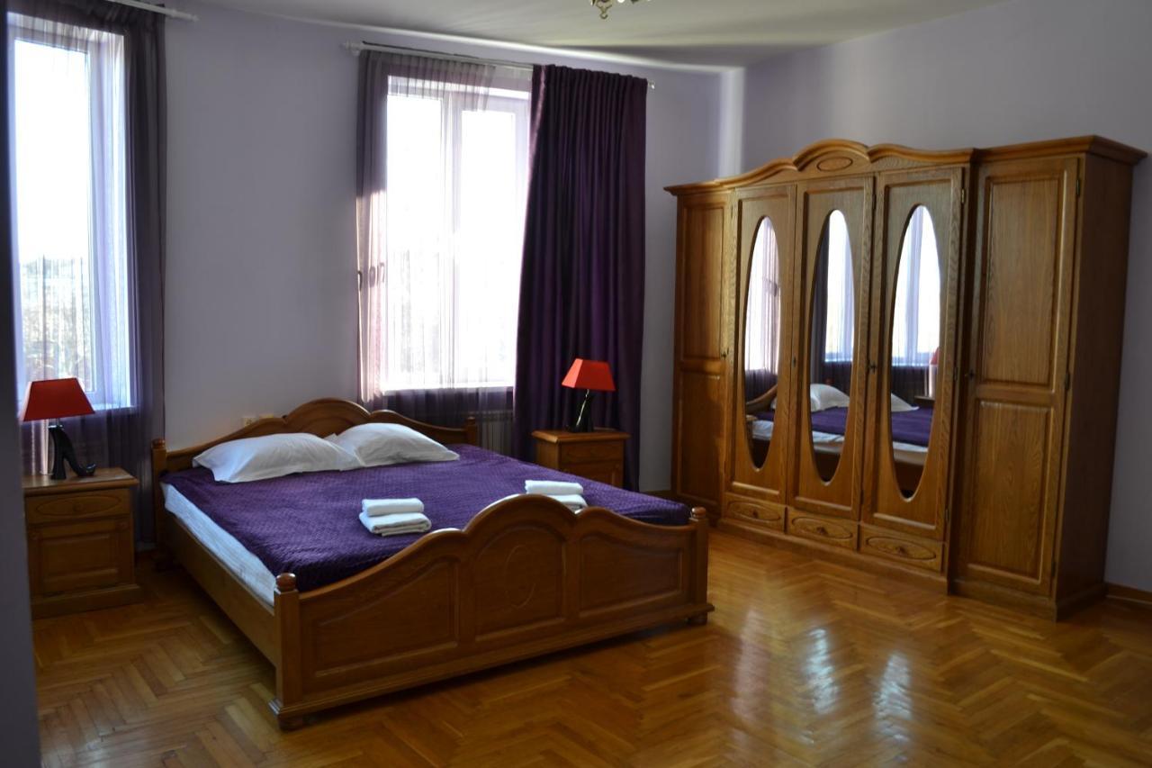 Art Hotel Cernăuți Exterior foto